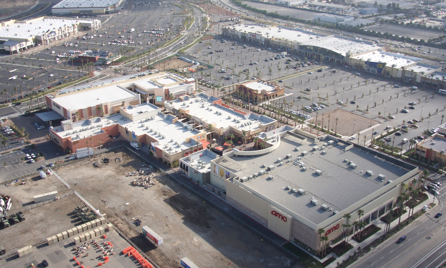 The District At Tustin Lyle Parks Jr Construction 